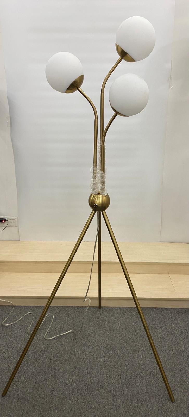 Laxtox Floor Lamp