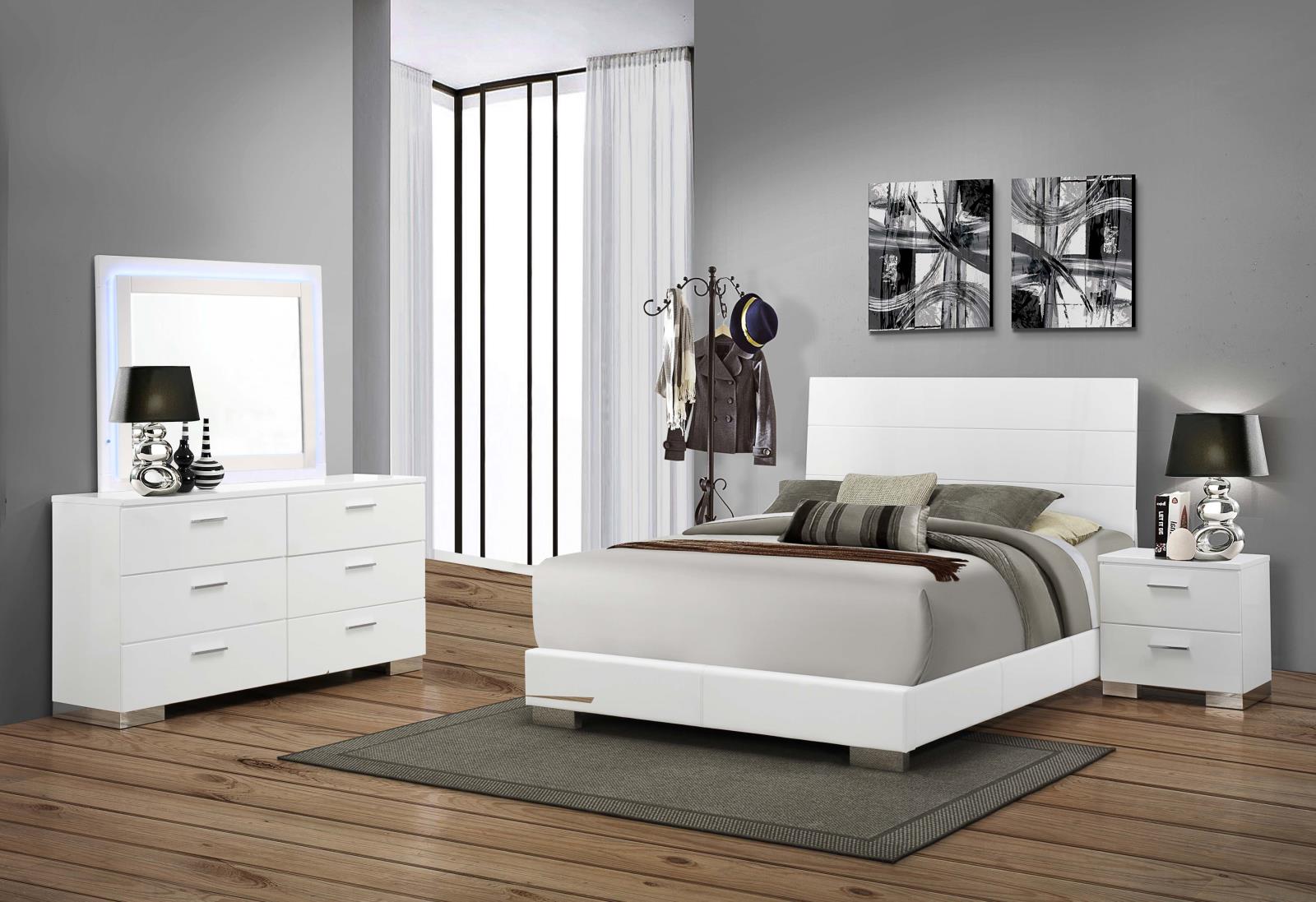 Feridun Eastern King Bed 4 Pc Set