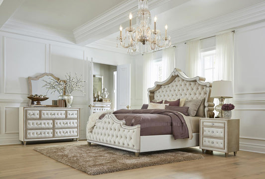 Daneka Eastern King Bed 3 Pc Set