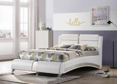 Jeremaine Full Upholstered Platform Bed Glossy White