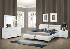 Daneisy Queen Bed 4 Pc Set