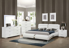 Eliverta Queen Bed 5 Pc Set