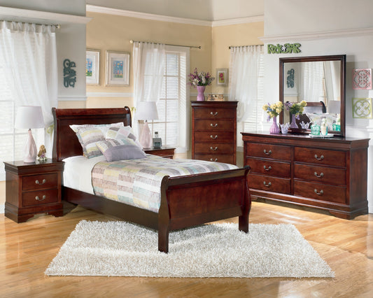 Alisdair Twin Sleigh Bed with Mirrored Dresser and Chest Ashley