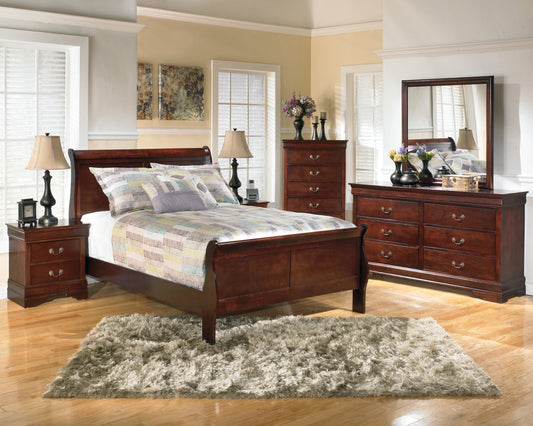 Alisdair Full Sleigh Bed with Mirrored Dresser, Chest and 2 Nightstands Ashley