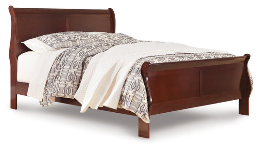 Alisdair Queen Sleigh Bed with Mirrored Dresser, Chest and 2 Nightstands Ashley